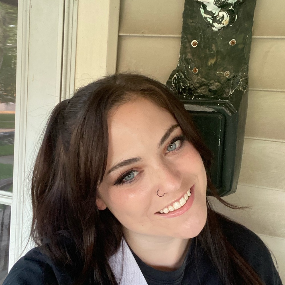 Meet your Posher, Megan